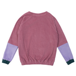 Fairer Unisex Sweater aus Cordnicki aus Bio-Baumwolle in Pink mit fliederfarbenen Ärmeln von der Marke Oktopulli 